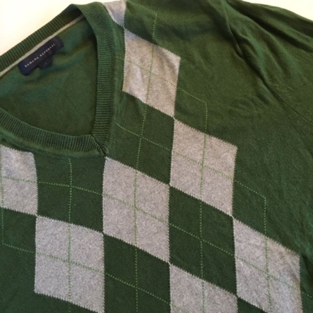 COPY - Banana Republic Argyle Sweater